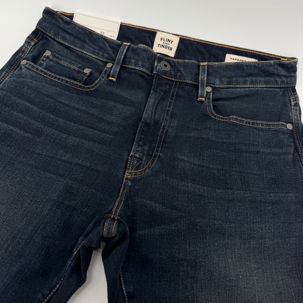 Flint and Tinder Jeans NWT Mens 32x32 Dark Wash Tapered Fit Stretch Made in USA